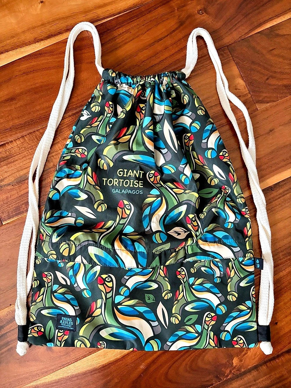 Patas Azules Giant Tortoise Galapagos Printed Drawstring Backpack
